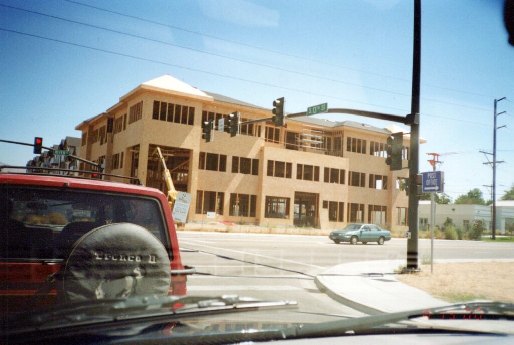 2006_RIVERHOUSE APARTMENTS BOISE_0001_a