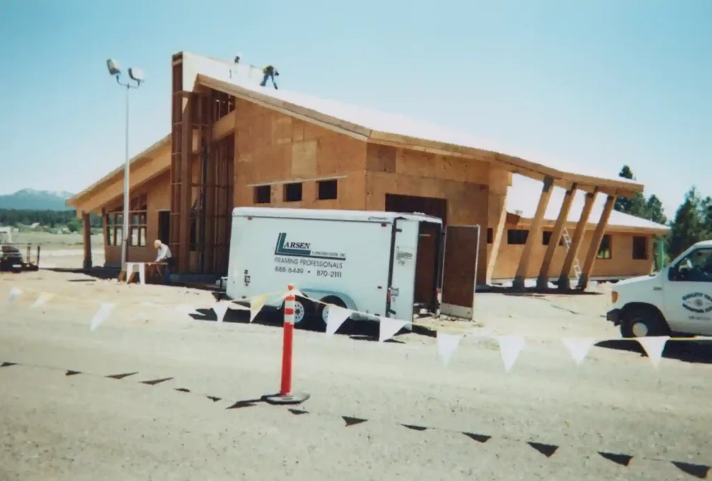 2010_HELICOPTERBASEMCCALLIDAHO_0013-ezgif.com-jpg-to-webp-converter